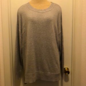 Old navy large women sweater with crew neck